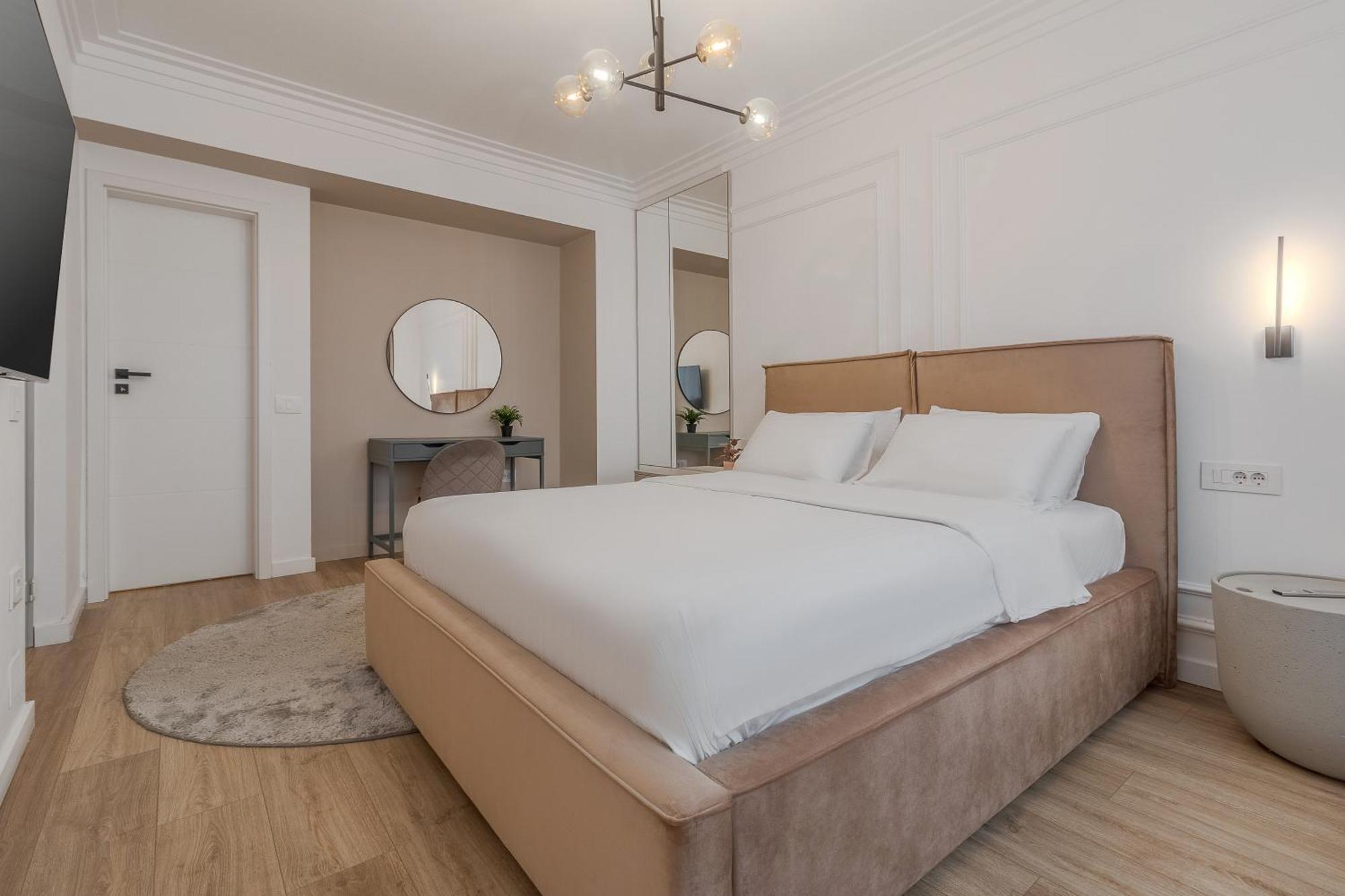 Modern Muse Apartment オラデア エクステリア 写真